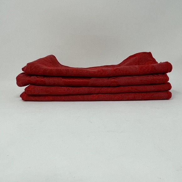 4 Red 16" Fabric Napkins Floral Flowers Poinsettias Christmas Holiday Everyday - Picture 5 of 5